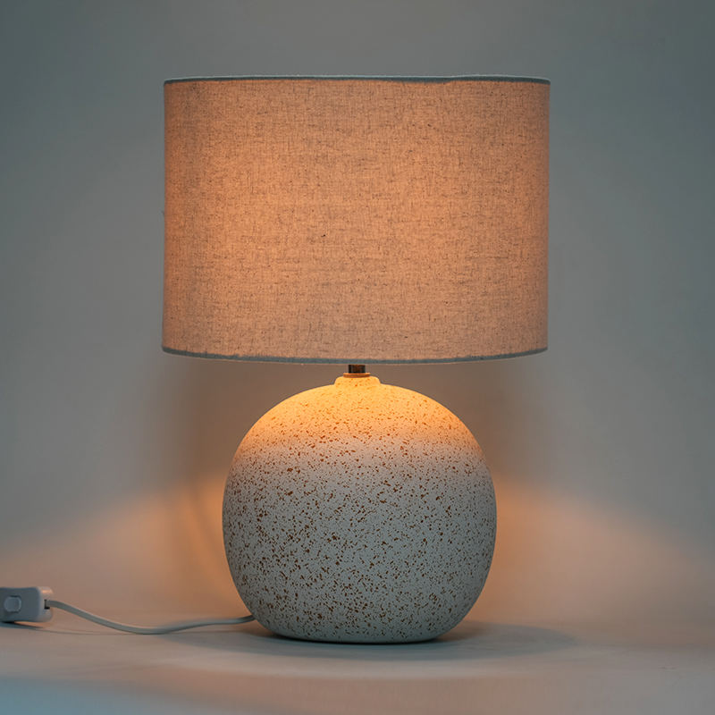 Estilo ng Japanese ceramic table lamp retro bedside lamp