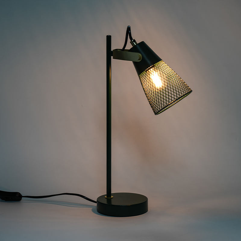 Hotel Bedroom Metal Hollow Iron Table Lamp