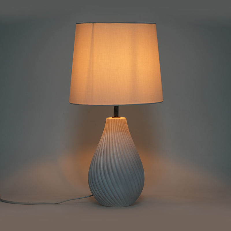Simpleng Home Bedroom Bedside Table Lamp