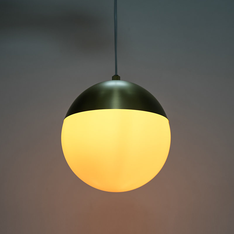 Simpleng metal glass chandelier